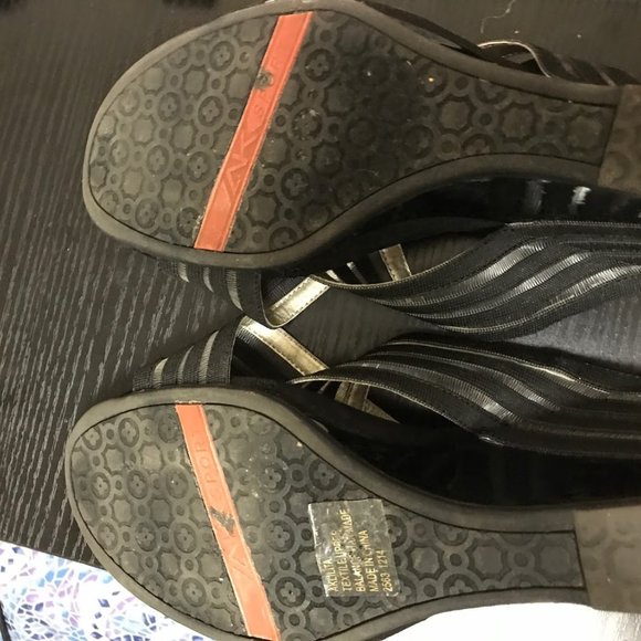 Anne Kline wedge in black size 10 - Picture 8 of 9